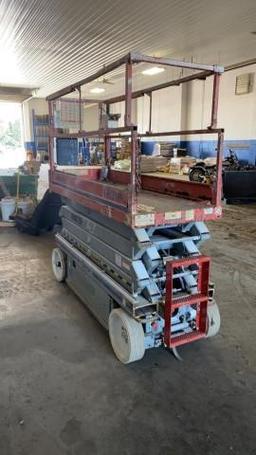 "ABSOLUTE" Sky Jak SJ111 3226 Scissor Lift
