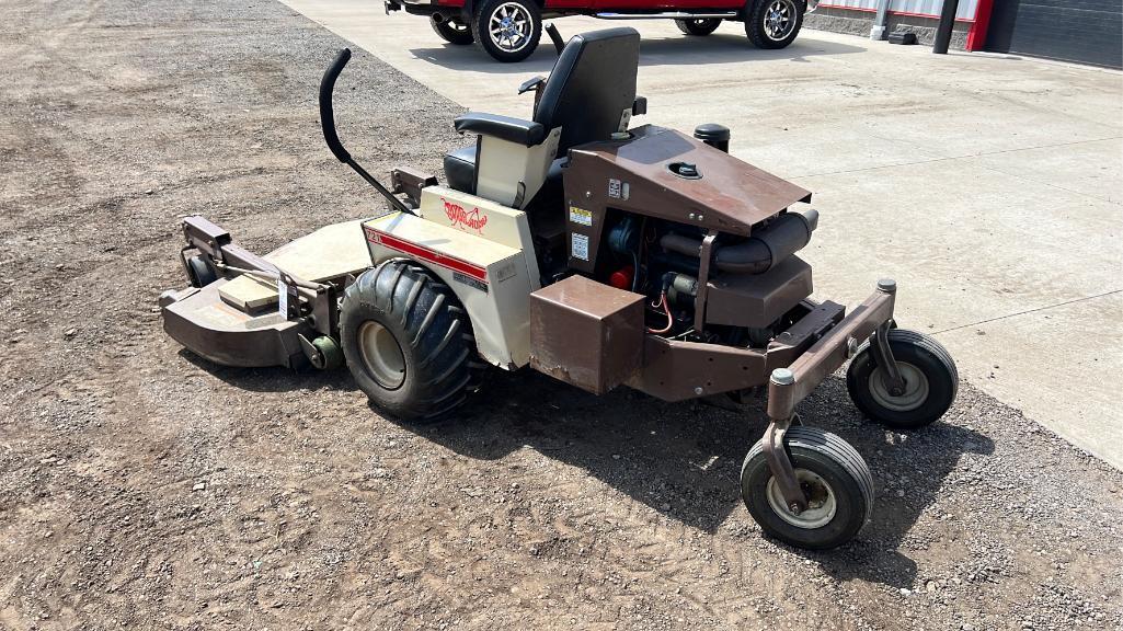 "ABSOLUTE" Grasshopper 721 Riding Mower