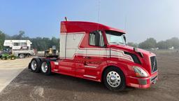 2014 Volvo VNL Semi Truck