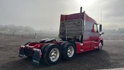 2014 Volvo VNL Semi Truck