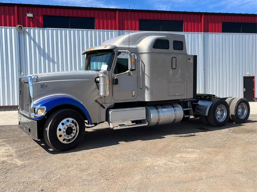 2007 International L9357 Semi Truck