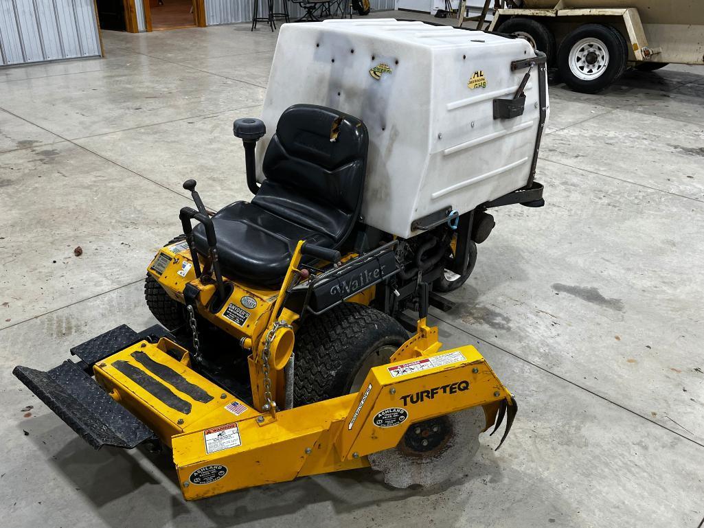 Walker 25hp Mower w/ Walker Turteq Bed Edger