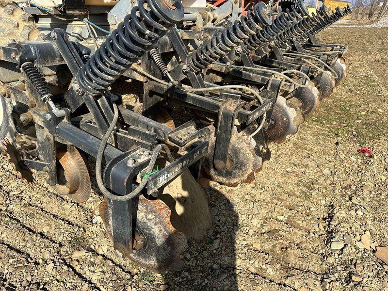 R&G 6 Row Strip Till/ No Till Liquid Applicator