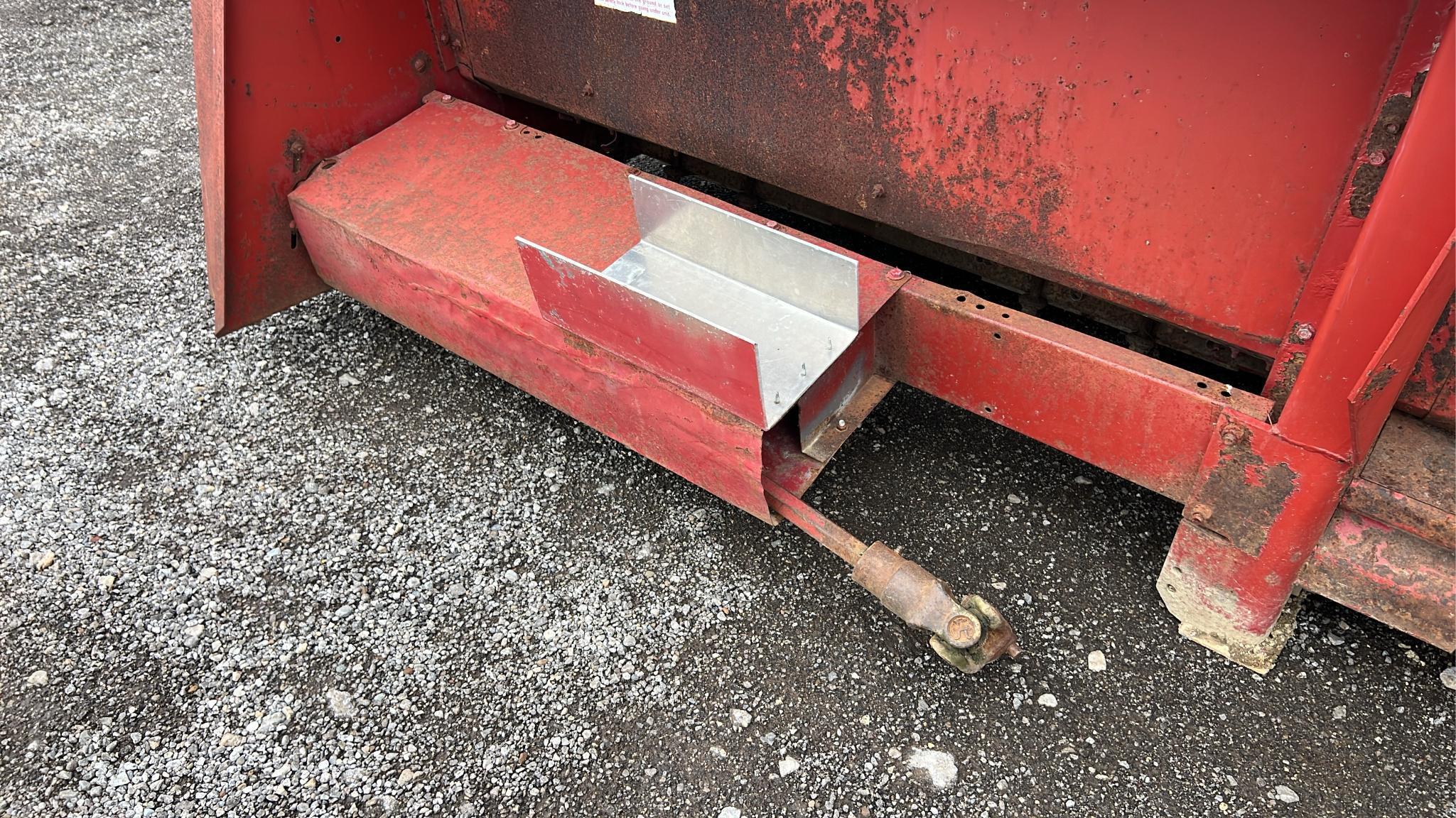 Case IH 1063 6-Row Corn Head