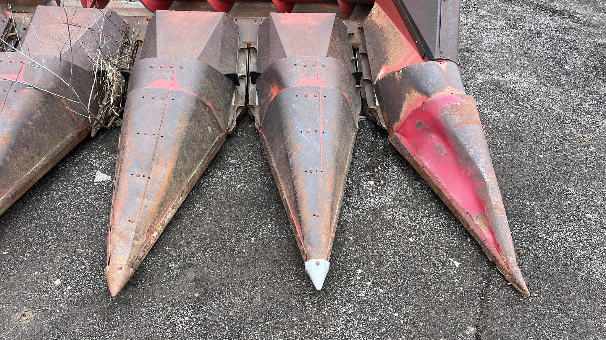 Case IH 1063 6-Row Corn Head