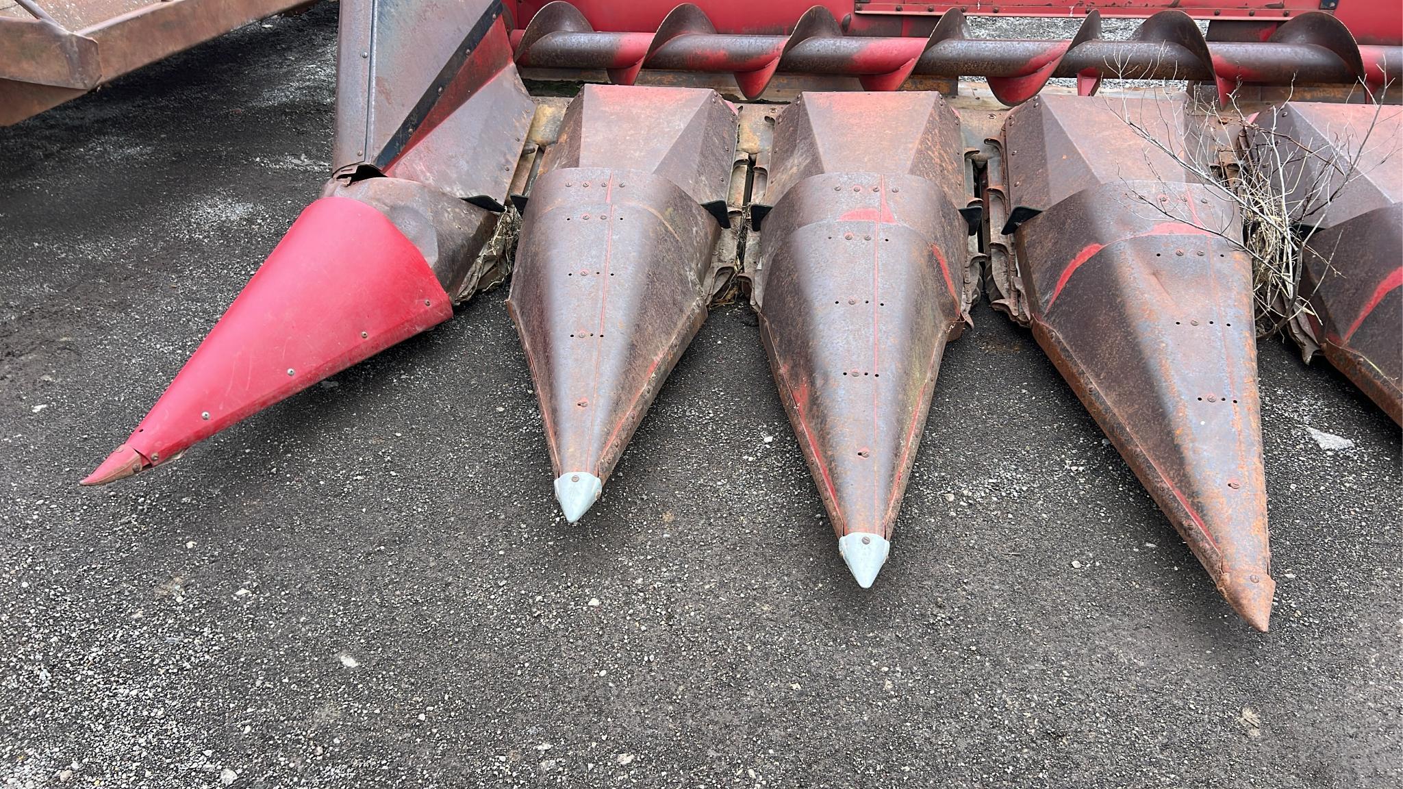 Case IH 1063 6-Row Corn Head
