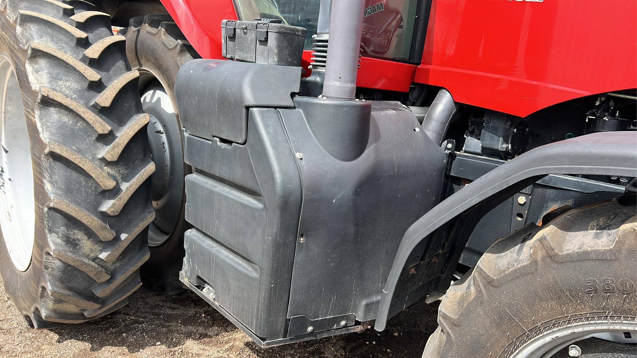 Case IH Magnum 260 MFWD Tractor