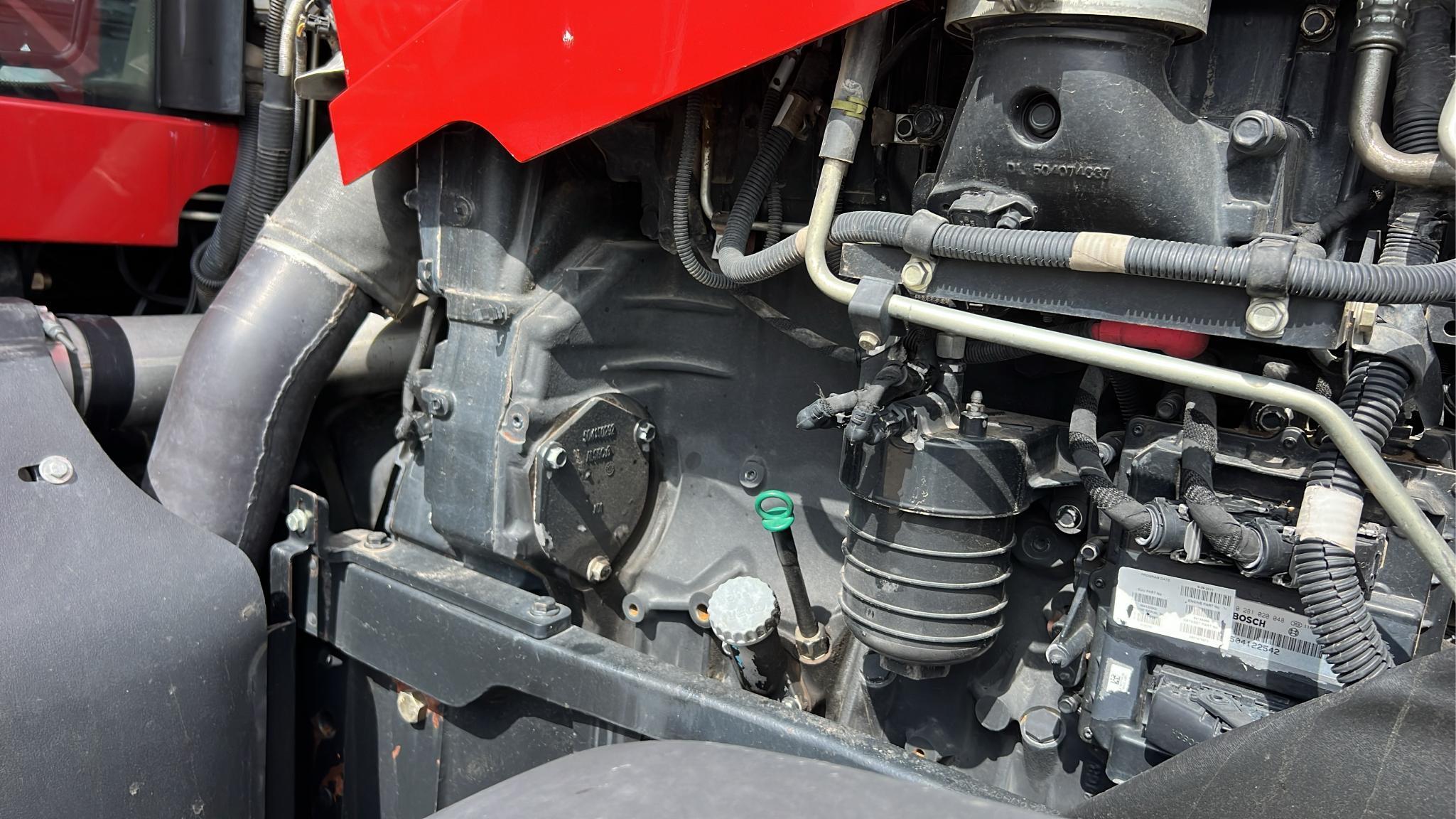 Case IH Magnum 260 MFWD Tractor