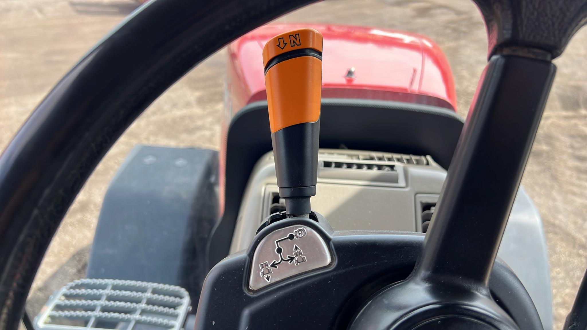 Case IH Magnum 260 MFWD Tractor