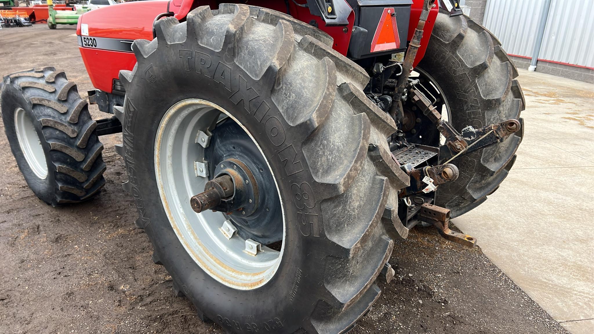 Case IH 5230 MFWD Tractor