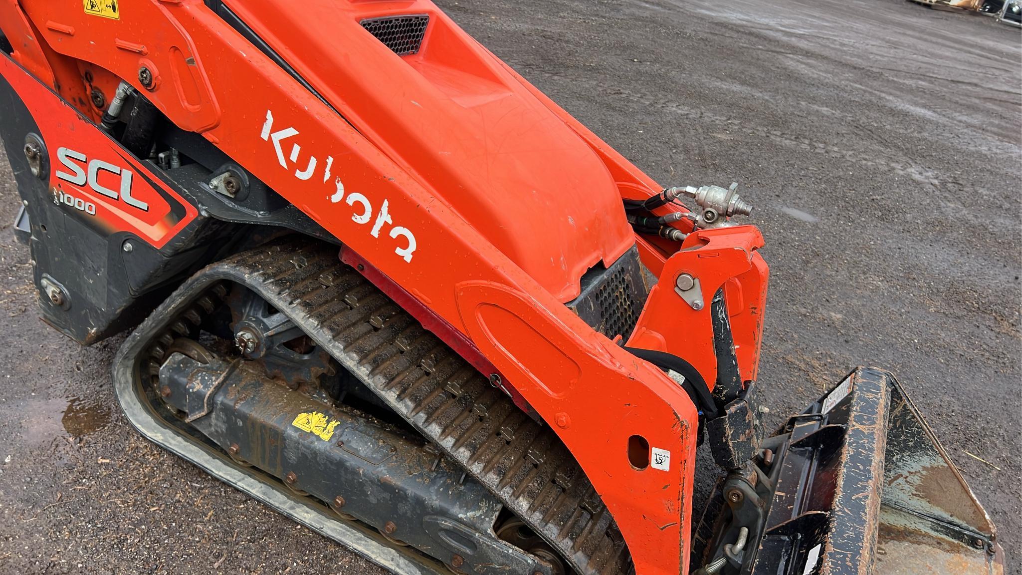 2021 Kubota SCL1000 Stand-On Skid Loader