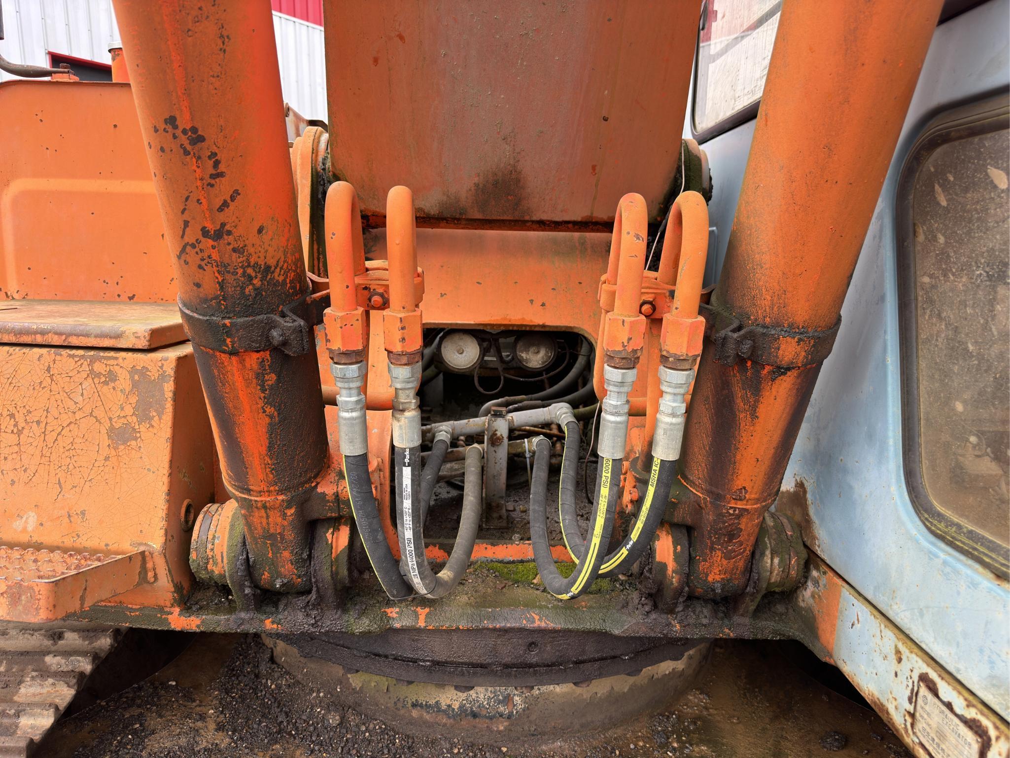 Hitachi EX200 Excavator