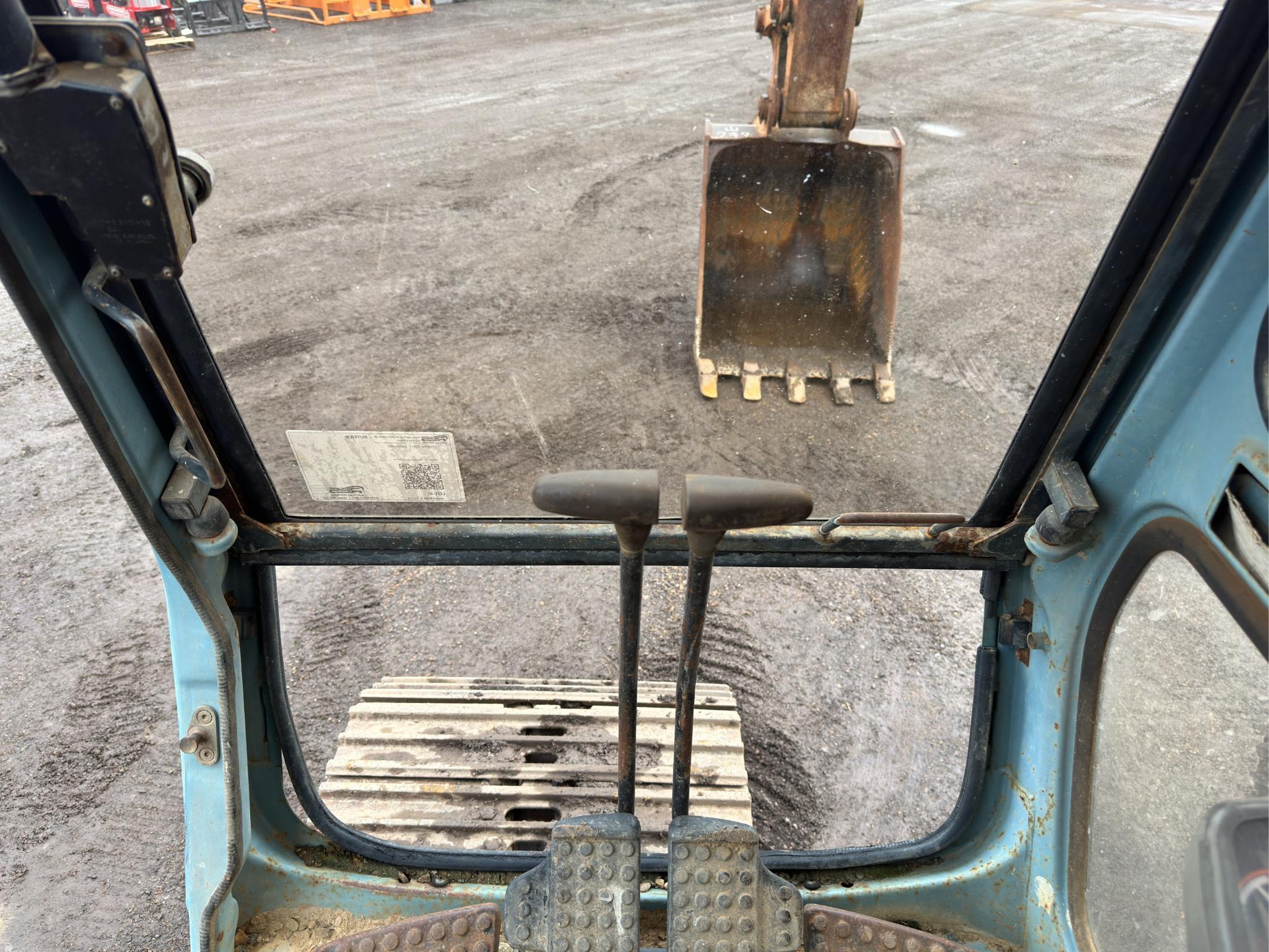 Hitachi EX200 Excavator