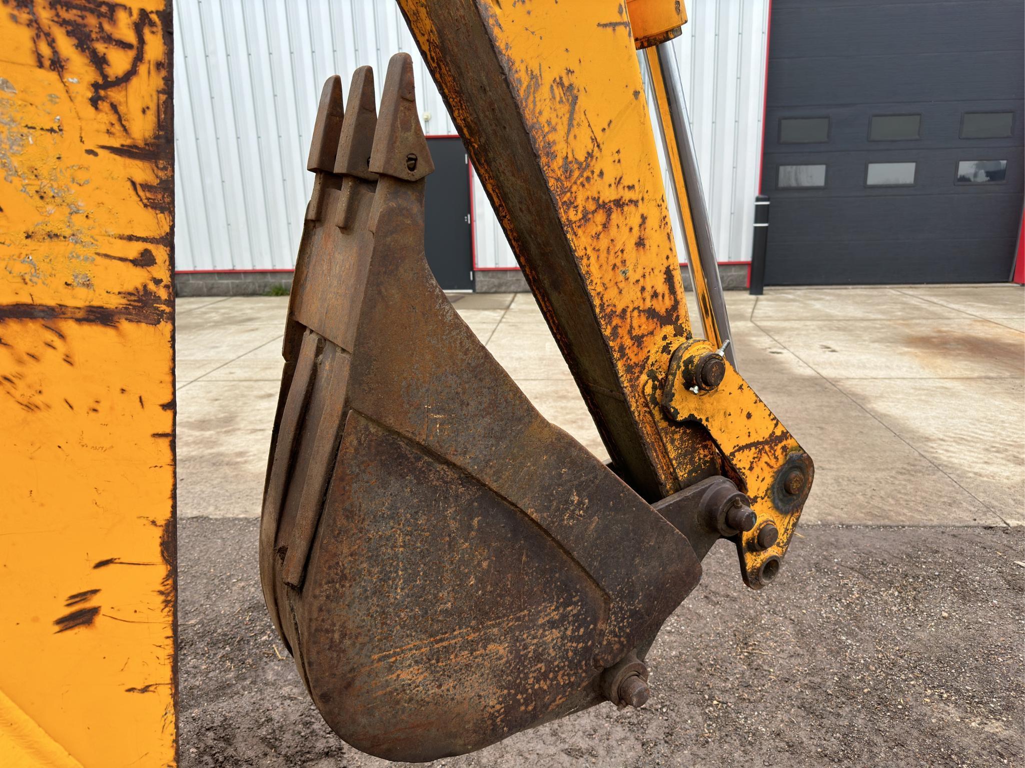 JCB 214 4x4 Backhoe
