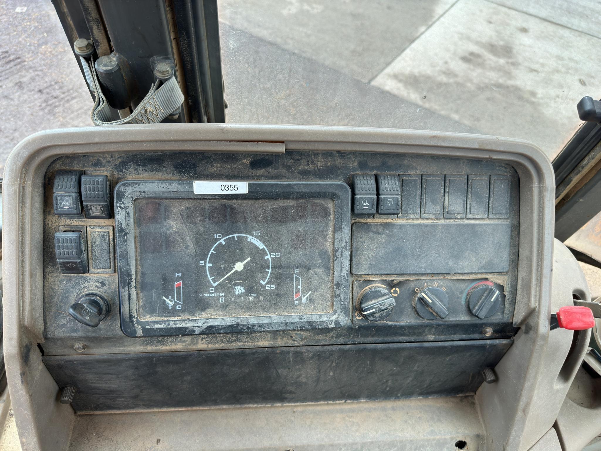 JCB 214 4x4 Backhoe