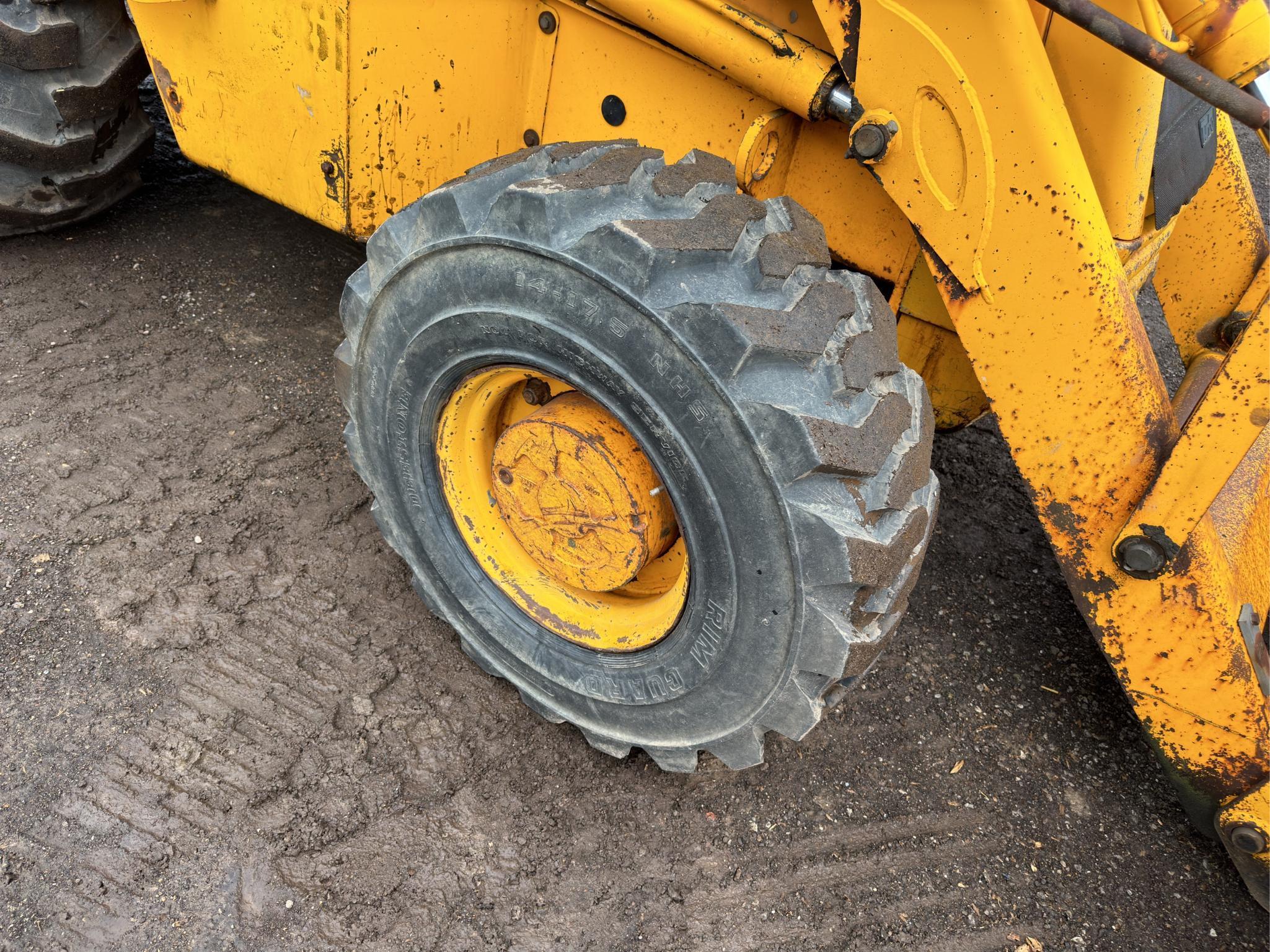 JCB 214 4x4 Backhoe