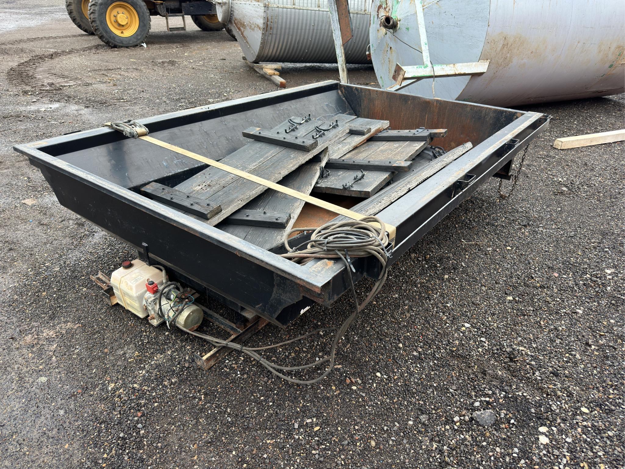 8' Slide In Dump Bed
