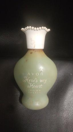 Cvintage Avon Here's My Heart lotion sachet