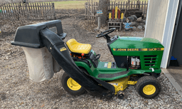 JD  STX 38 Riding Mower