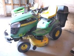 John Deere D130 Hydro with 30" Deck & Bagger