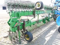John Deere 400 44' 3pt Rotary Hoe