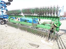 John Deere 400 44' 3pt Rotary Hoe
