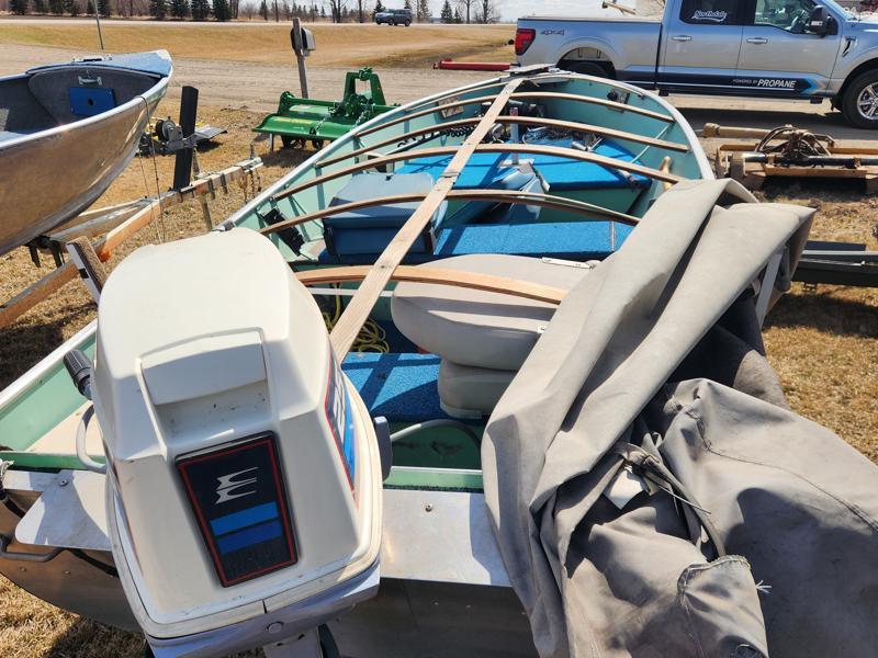 Lund 14' Alum. Boat w/25 HP. Elec. Start