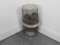 FISH OR MINNOW TRAP - INCLUDES FISH NET