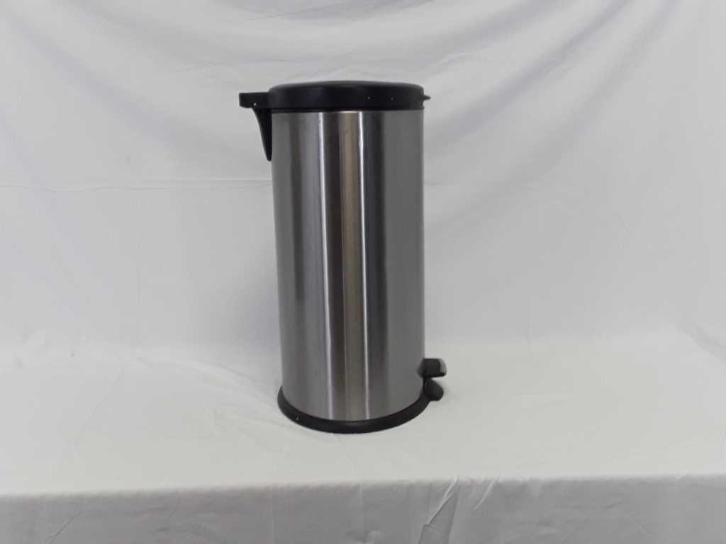 Stainless Steel Trash Can with Foot Pedal