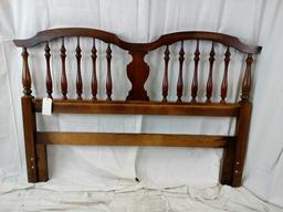 Spindle Wood Headboard w/ Metal Rails