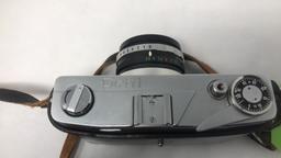 PETRI 7 CAMERA