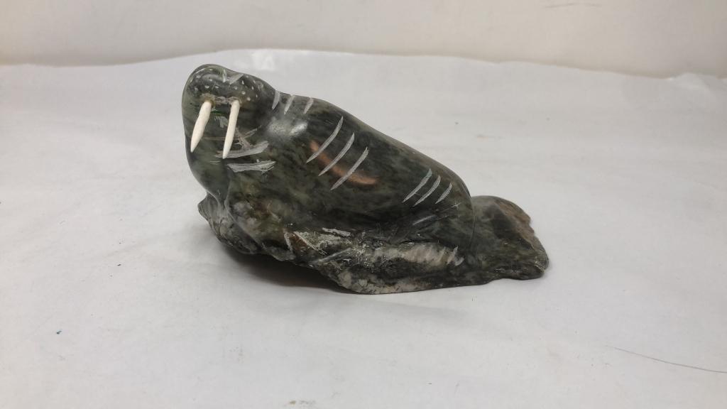 CARVED QUARTZ STONE WALRUS FIGURINE