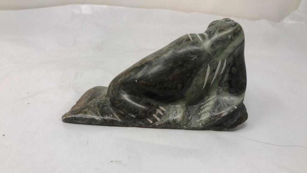 CARVED QUARTZ STONE WALRUS FIGURINE