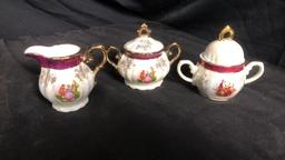 VICTORIAN COURTING COUPLE LUSTER 39PC DISHWARE