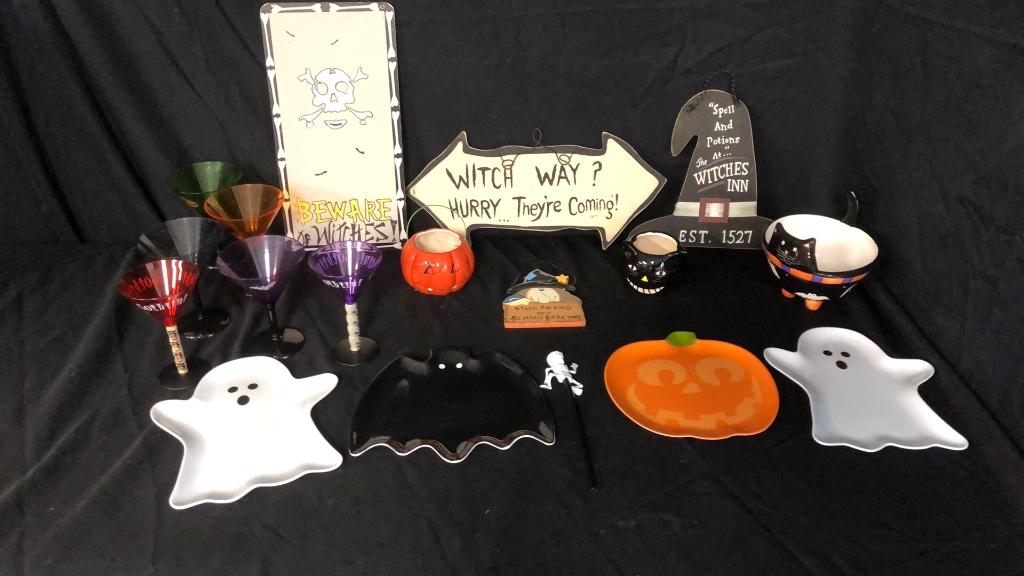 HALLOWEEN NOVELTY PARTY DECOR: DISHWARE & MORE