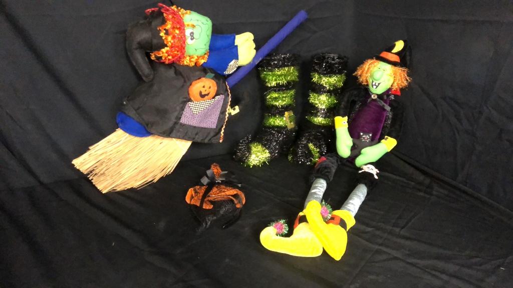 HALLOWEEN WITCH DECOR AND COSTUME HATS