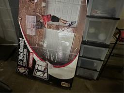 NEW IN BOX WALL MOUNTED BASKETBALL HOOP