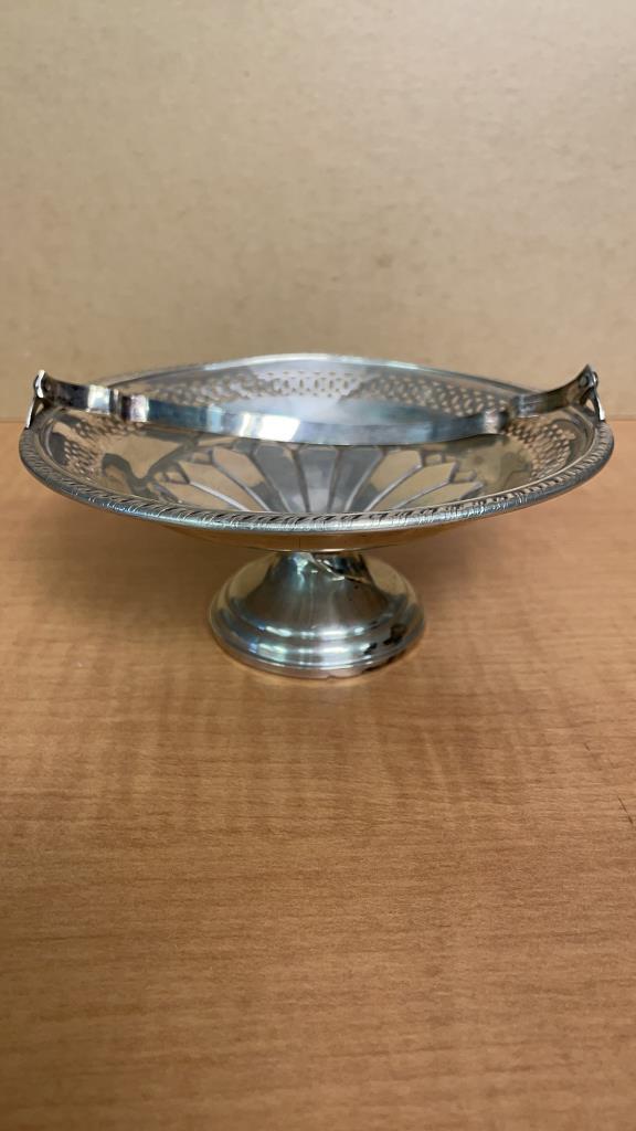 CROWN STERLING WEIGHTED CANDY DISH W HANDLE 121G