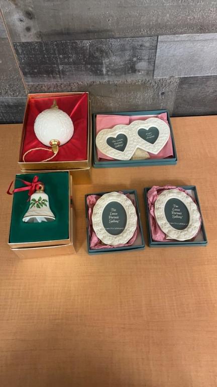 LENOX CHRISTMAS ORNAMENTS & PHOTO FRAMES