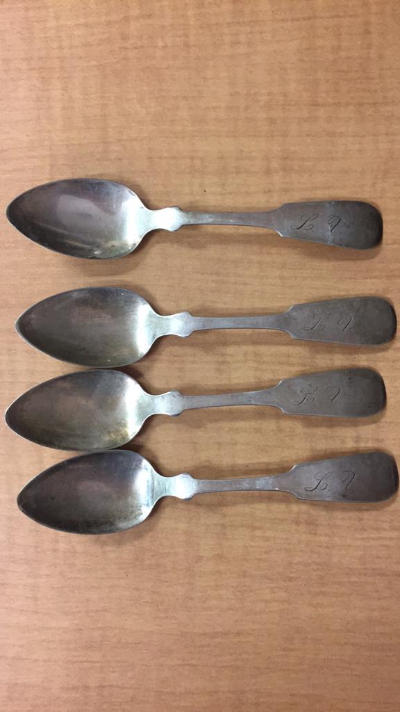 4) R STRICKLAND A1 4 32 SILVER SPOONS 61G