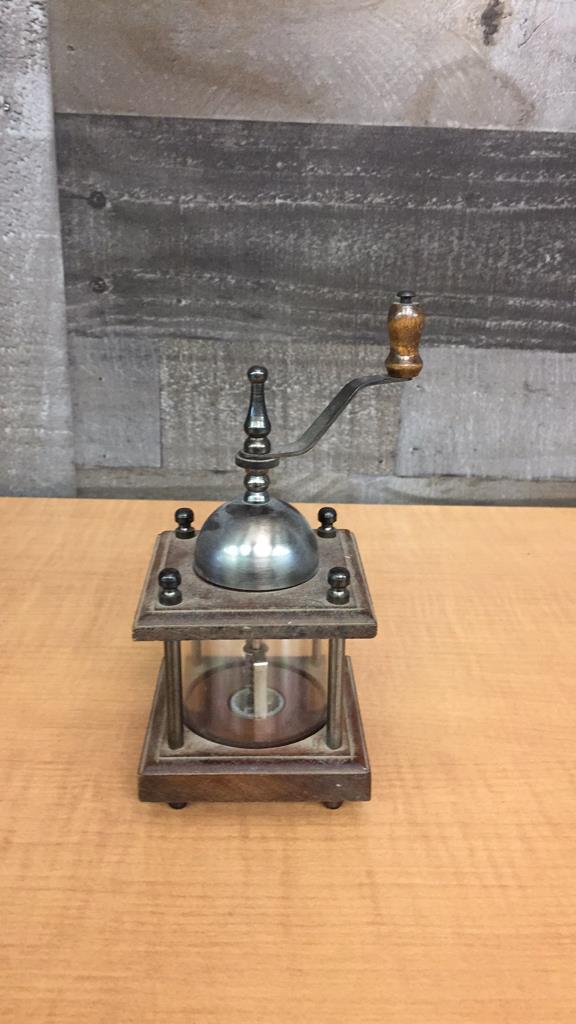 ANTIQUE MANUAL COFFEE & SPICE GRINDERS
