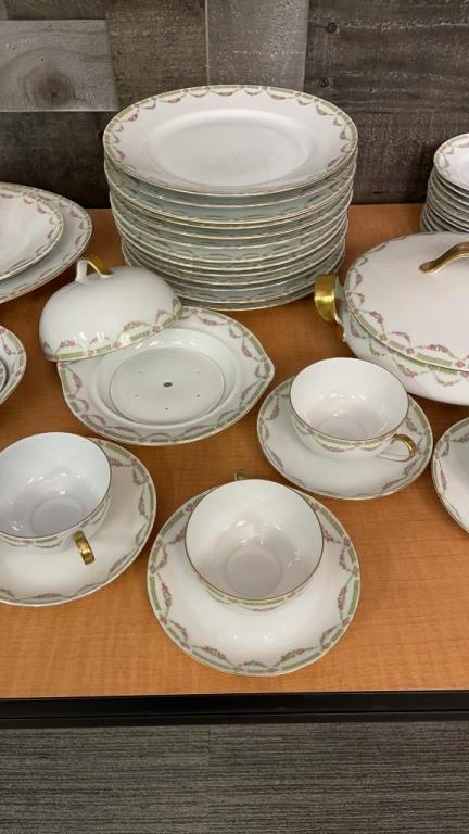 71PC O. & E.G. ROYAL AUSTRIA PINK FLORAL CHINA SET