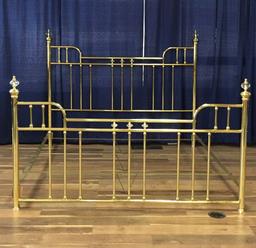 BRASS BED FRAME WITH DIAMOND SHAPED ACCENTS