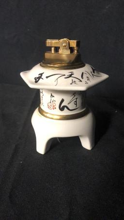 VINTAGE PORCELAIN JAPANESE TABLE LIGHTER