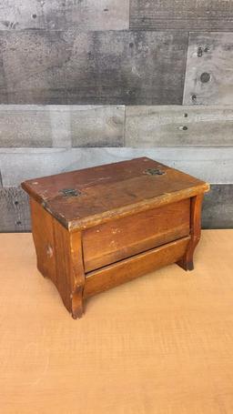 ANTIQUE WOODEN SHOE SHINE BOX STAND