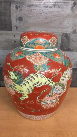 VINTAGE JAPANESE BUDDHISTIC LIONS GINGER JAR