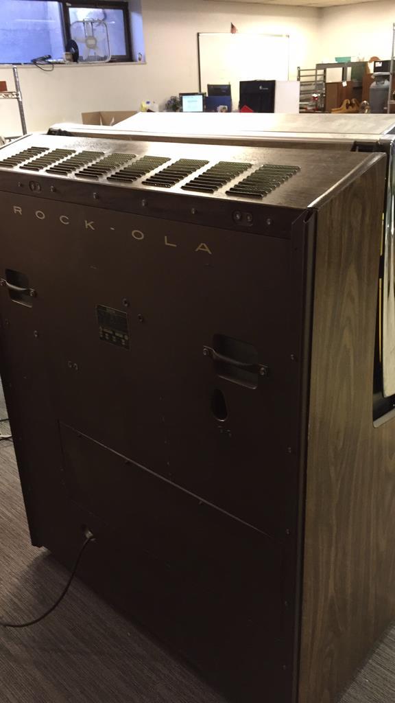 ROCK-OLA MODEL 442 VINTAGE JUKEBOX