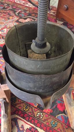 ANTIQUE MANUAL FRUIT WINE PRESS