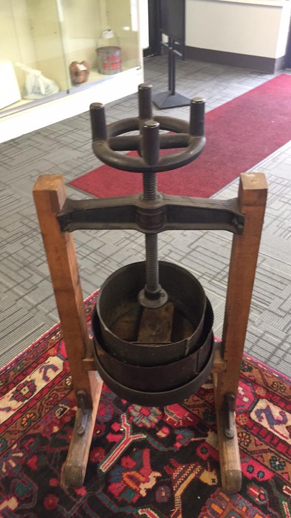 ANTIQUE MANUAL FRUIT WINE PRESS