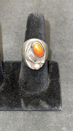 NATIVE AMERICAN DESIGN RED CORAL RING 18G